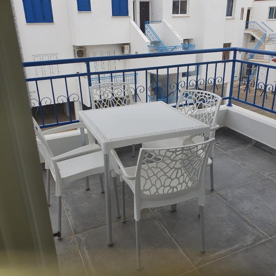 G&E Harbour Apartments Латхі Екстер'єр фото