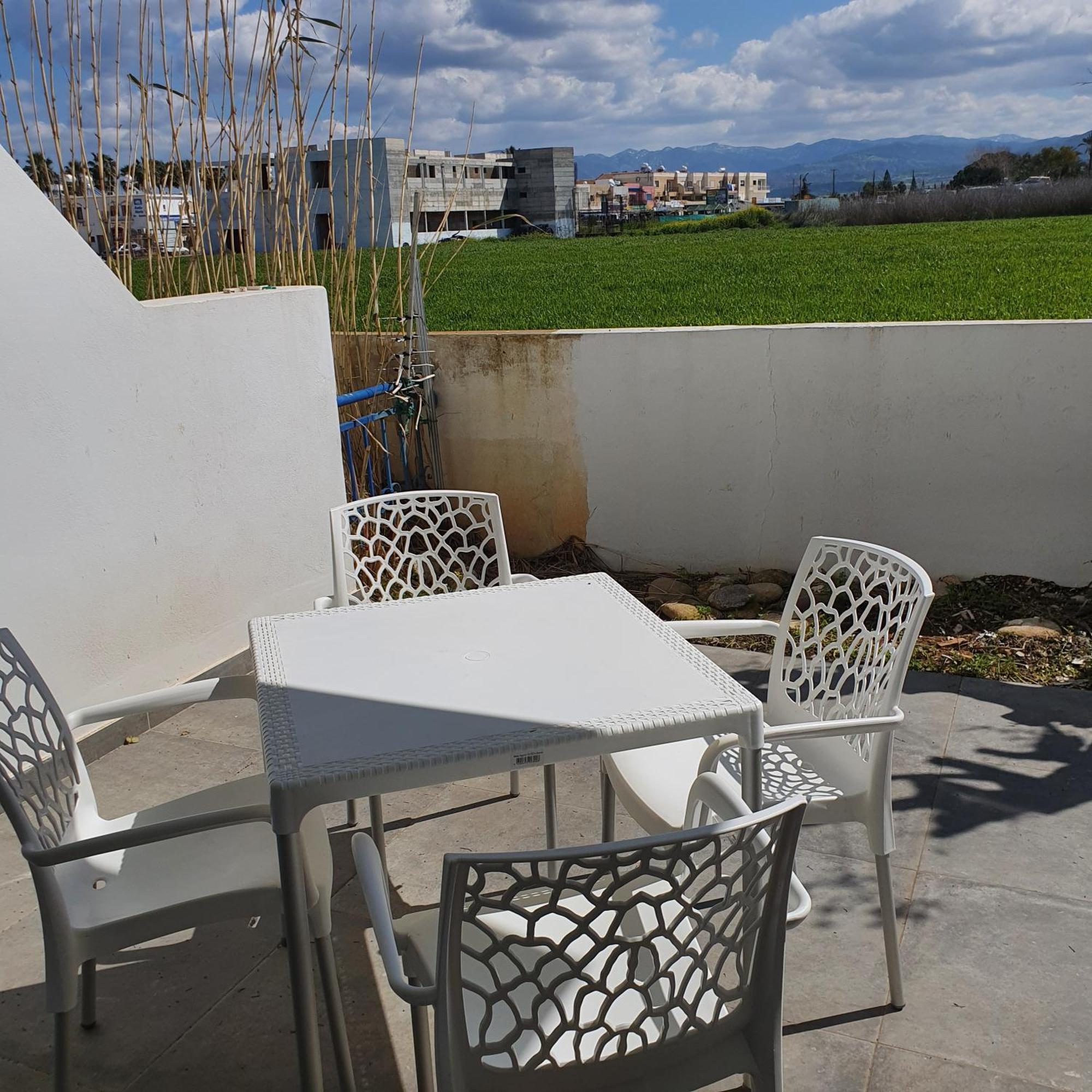 G&E Harbour Apartments Латхі Екстер'єр фото