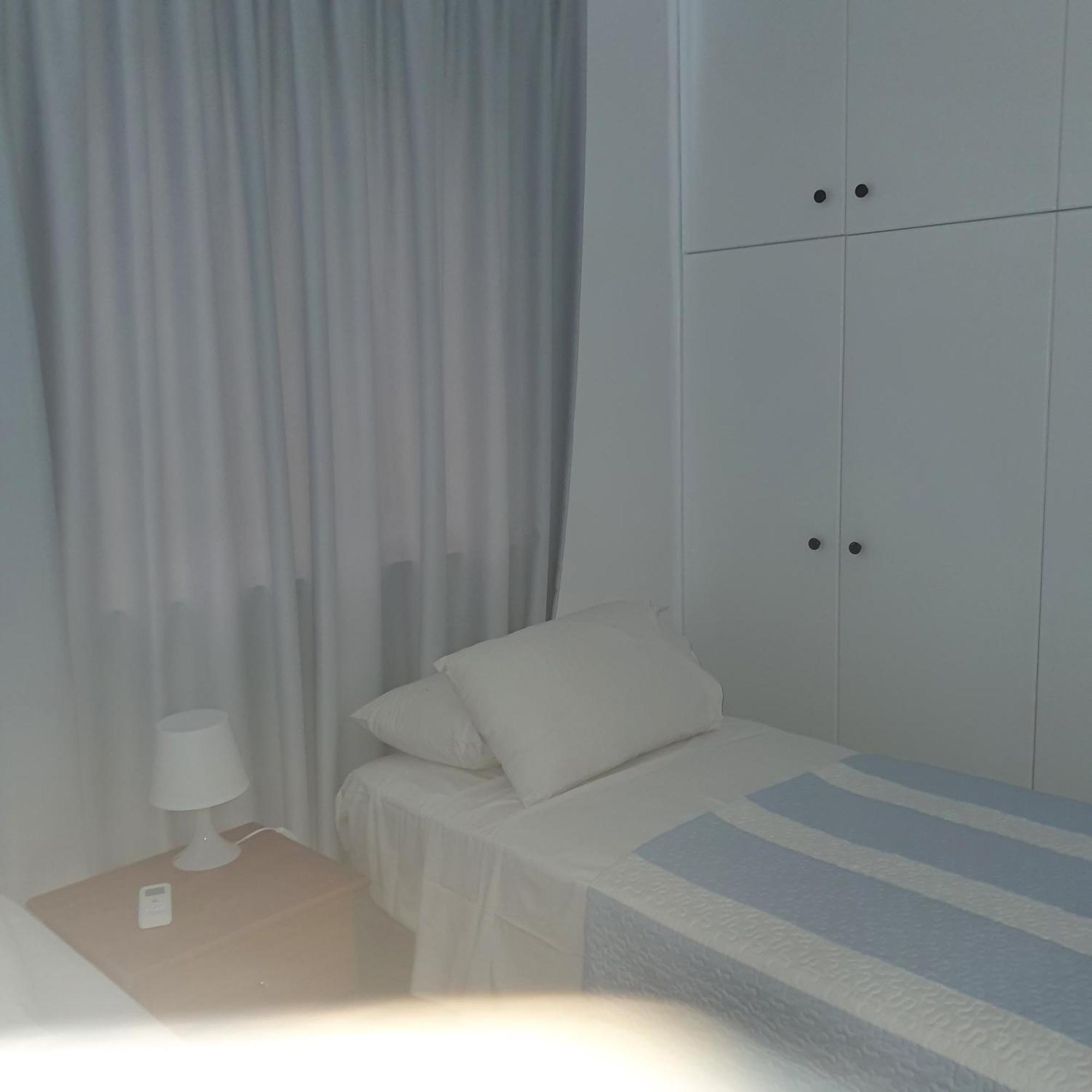 G&E Harbour Apartments Латхі Екстер'єр фото