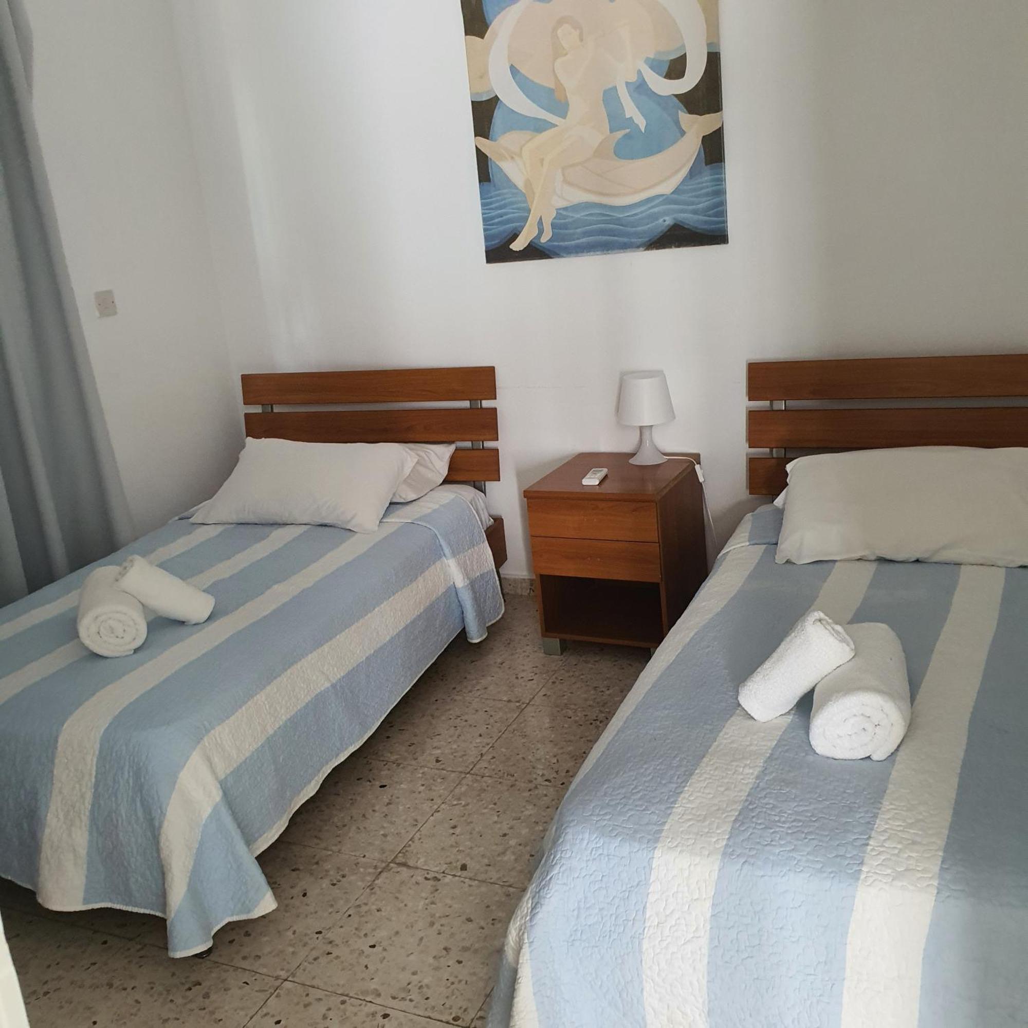 G&E Harbour Apartments Латхі Екстер'єр фото