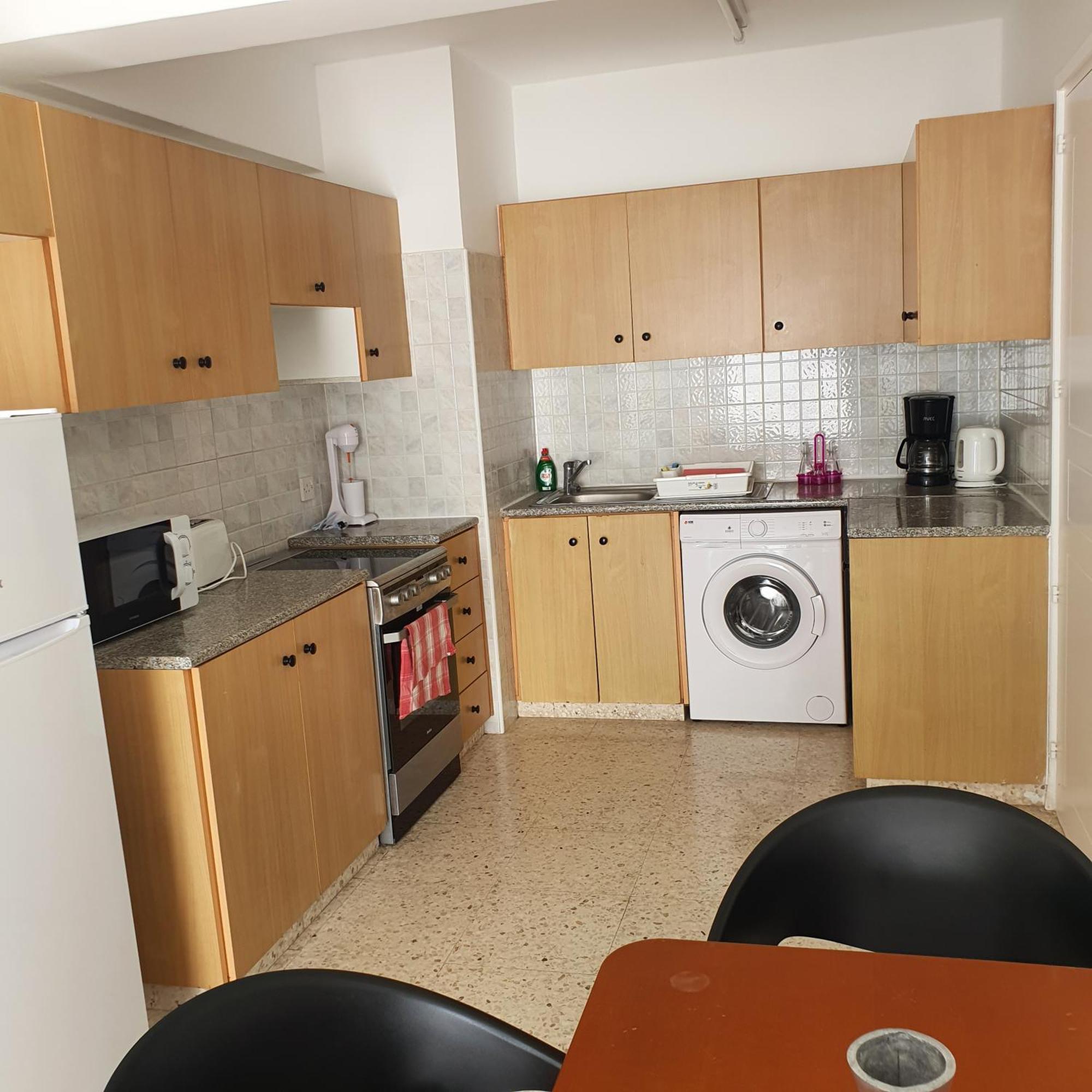 G&E Harbour Apartments Латхі Екстер'єр фото