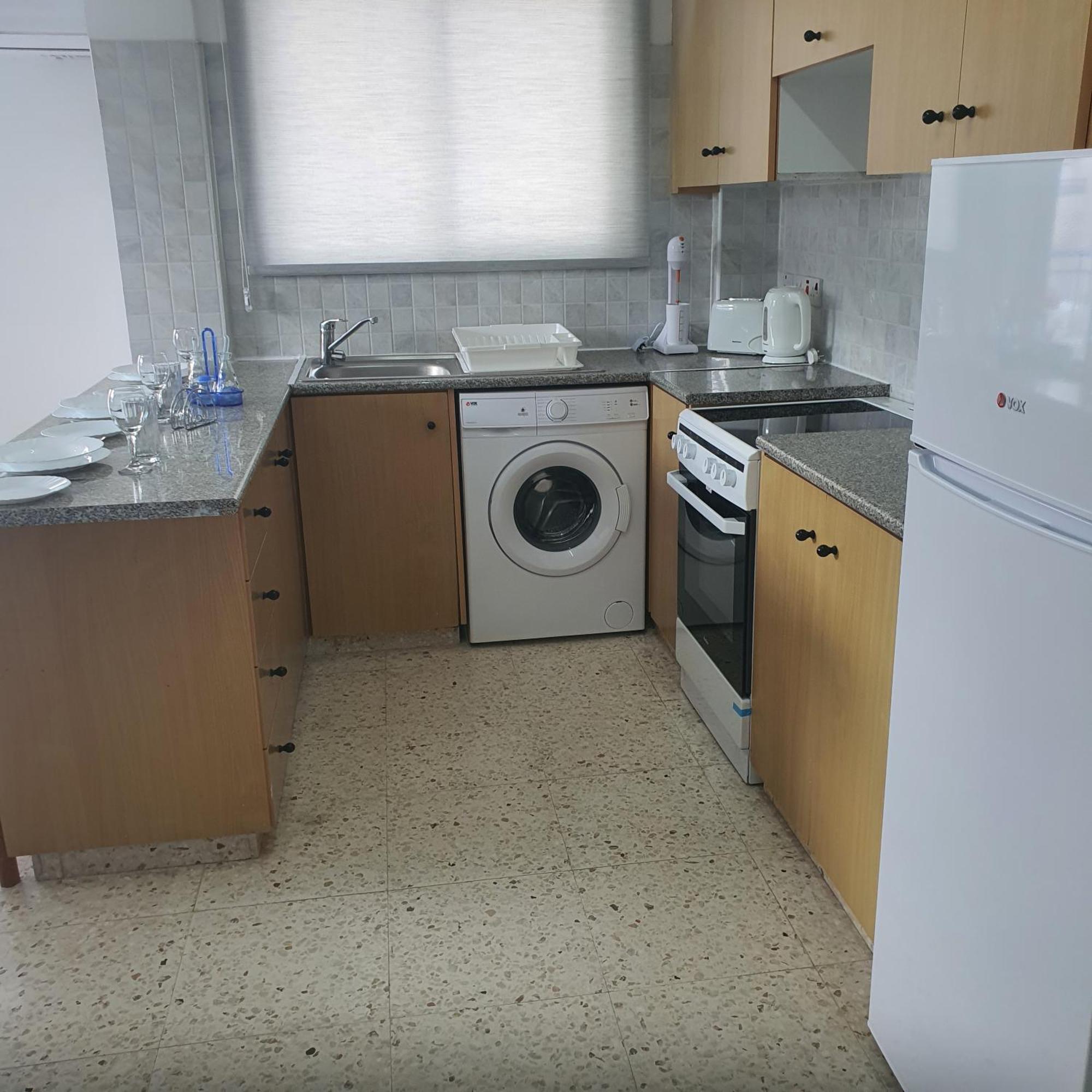 G&E Harbour Apartments Латхі Екстер'єр фото