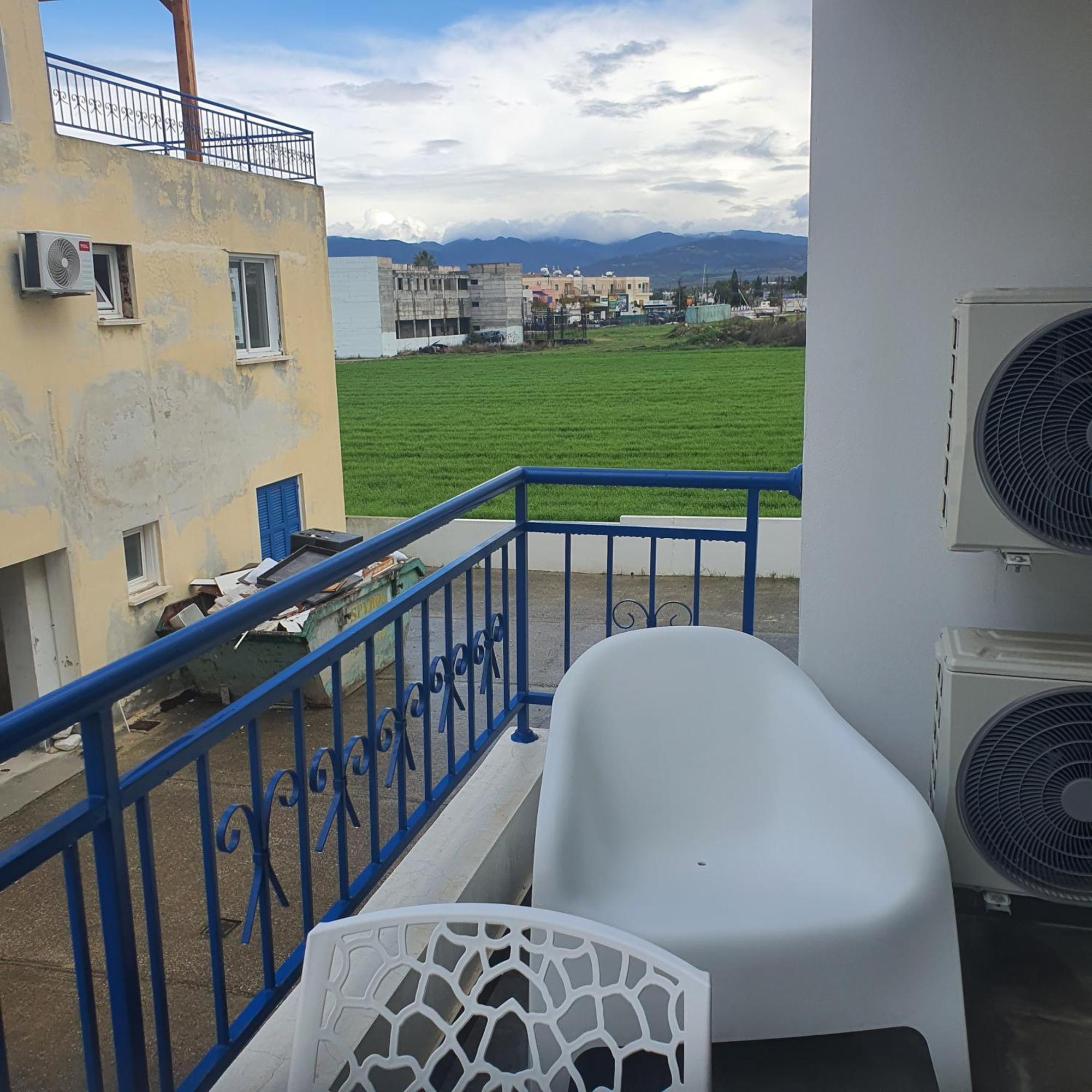 G&E Harbour Apartments Латхі Екстер'єр фото